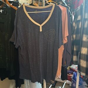 Walt Disney World v neck tee with snap detail